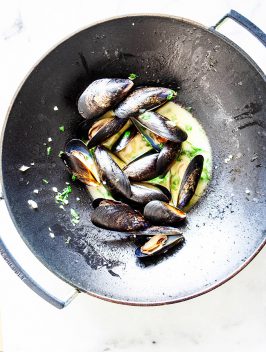 Hope Ranch Mussels with Fresh Ginger & Thai Basil |Bijouxs Little Jewels