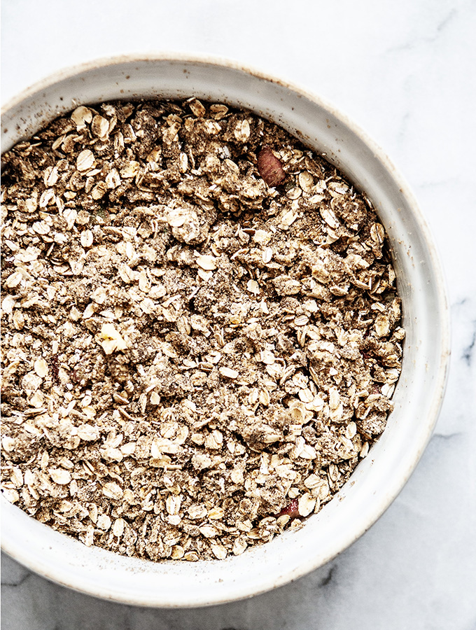 Simple Rhubarb Crisp | Bijouxs Little Jewels